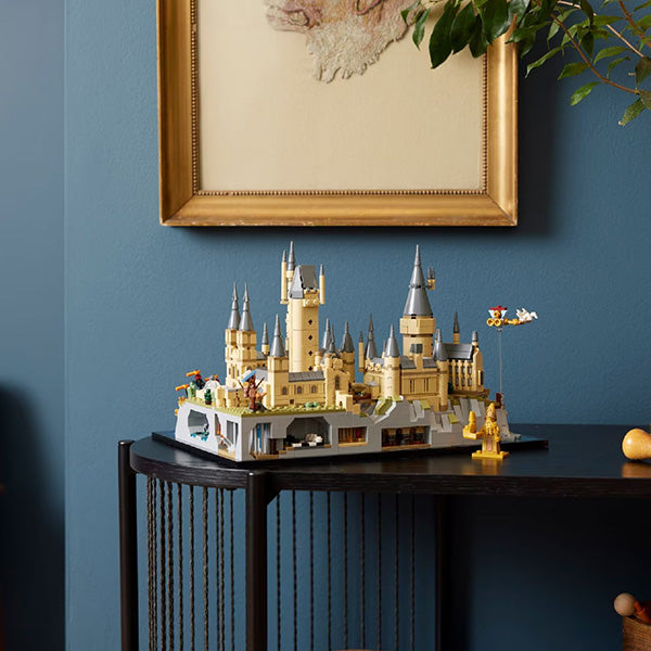 Harry Potter Hogwarts Castle & Grounds LEGO
