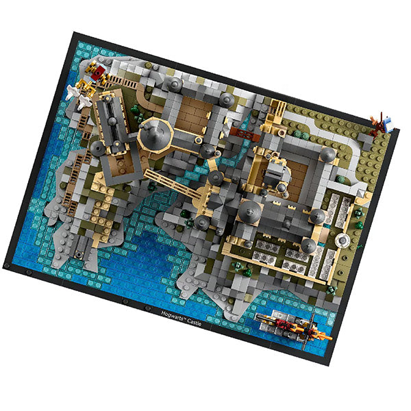 Harry Potter Hogwarts Castle & Grounds LEGO