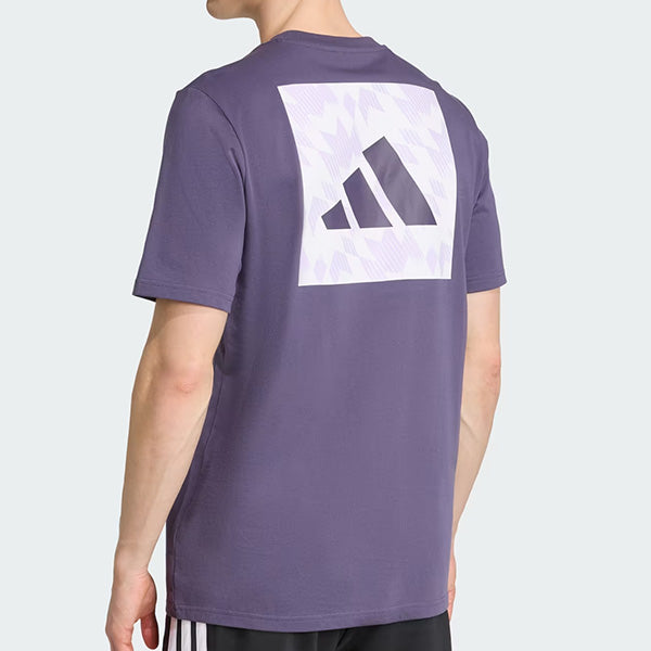 Manchester United Seasonal Graphic T-Shirt