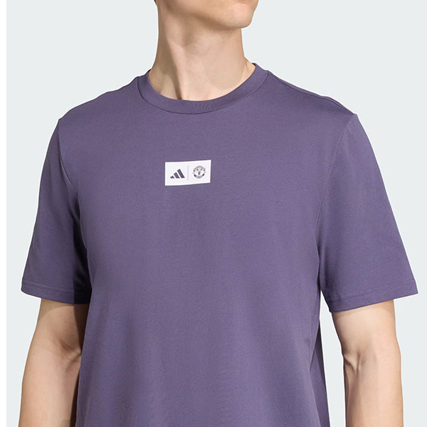 Manchester United Seasonal Graphic T-Shirt