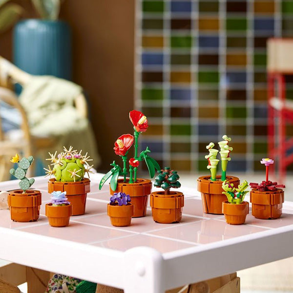 Tiny Plants LEGO